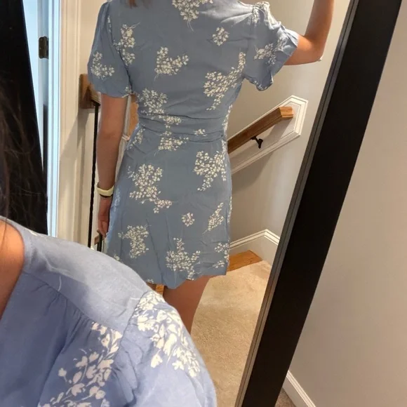 Blue Floral Button-Down Dress - Picture 2 of 3